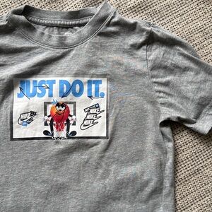 💥3/$12 Kids Nike Tee